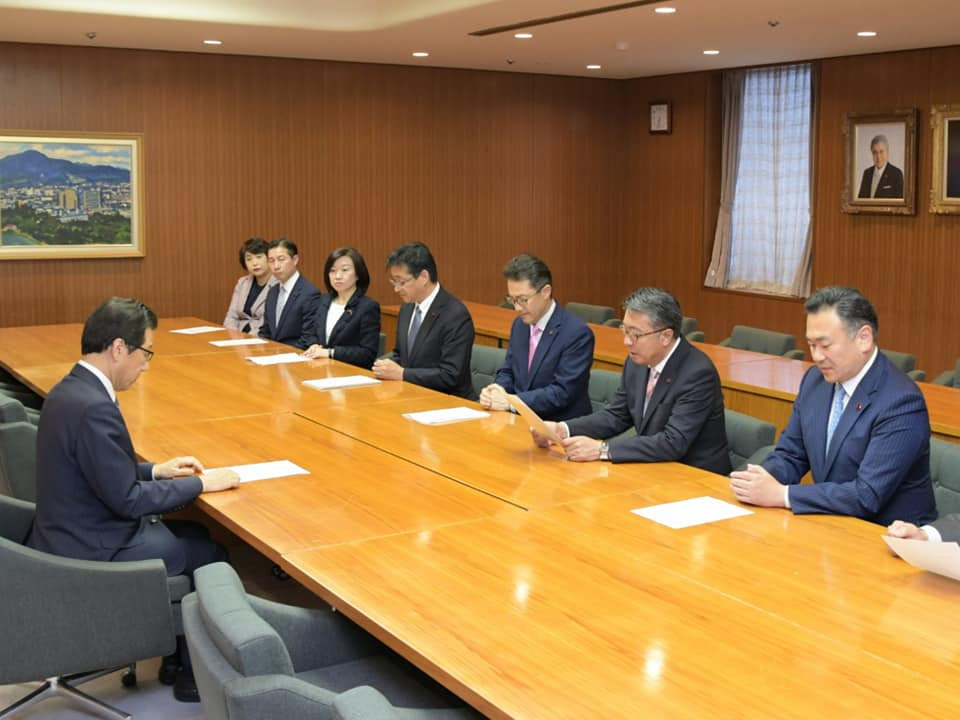 被災地復興に向けて、秋元札幌市長に要望書を提出、意見交換