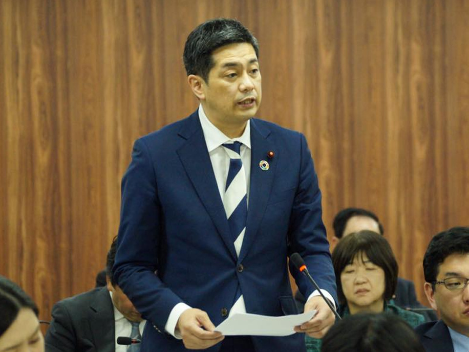 予算特別委員会にて経済回復への決意を込めて質問