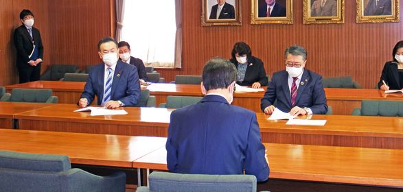 秋元市長へ「令和3年度　札幌市予算編成に対する要望書」を提出致しました