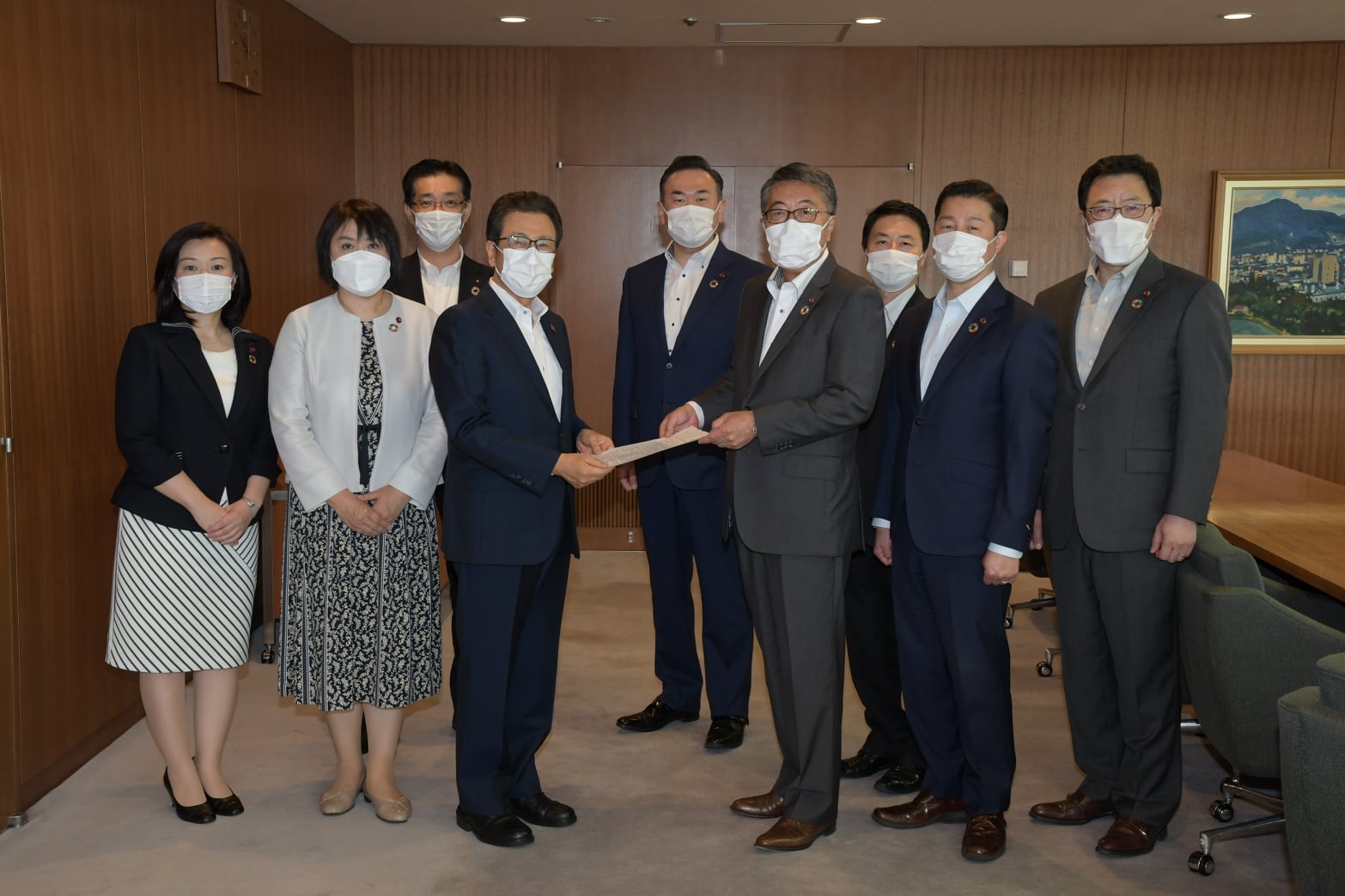 秋元市長に「新型コロナウイルスワクチンに関する緊急要望」をしました